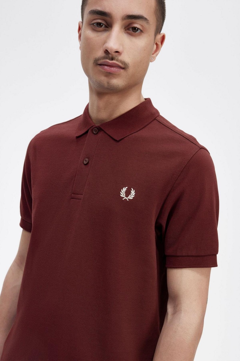 Camisa Polo Fred Perry M6000 Hombre Oxblood / Ecru | CLJKU72316