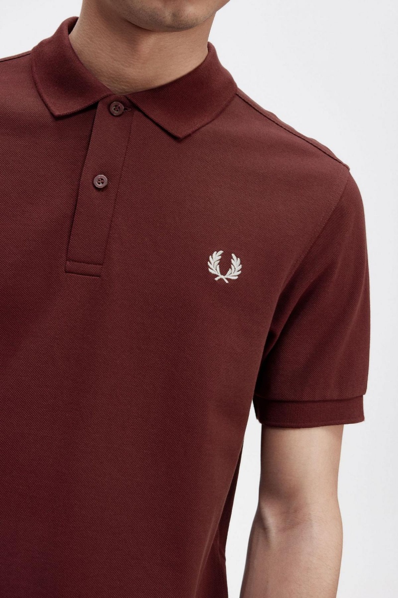 Camisa Polo Fred Perry M6000 Hombre Oxblood / Ecru | CLJKU72316