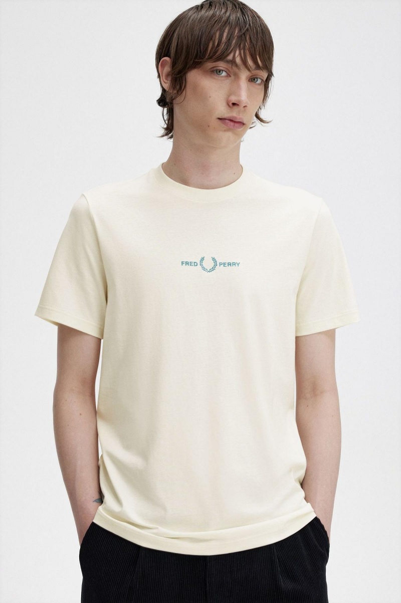 Camiseta Fred Perry Embroidered Hombre Ecru | CLEGJ71399