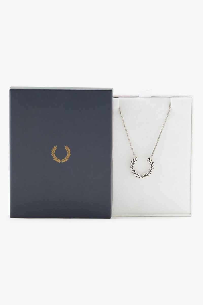 Joyería Fred Perry Laurel Wreath Necklace Accessories Plateadas | BCLSD35688