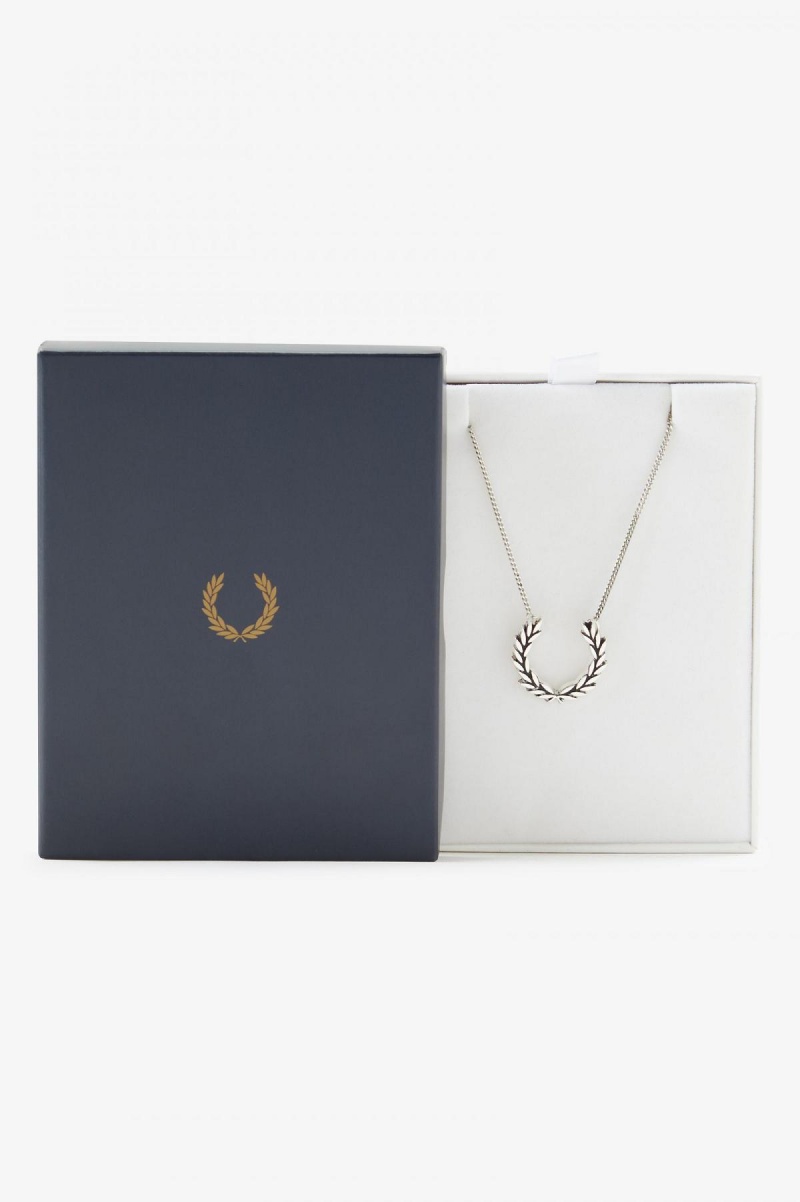 Joyería Fred Perry Laurel Wreath Necklace Accessories Plateadas | BCLSD35688