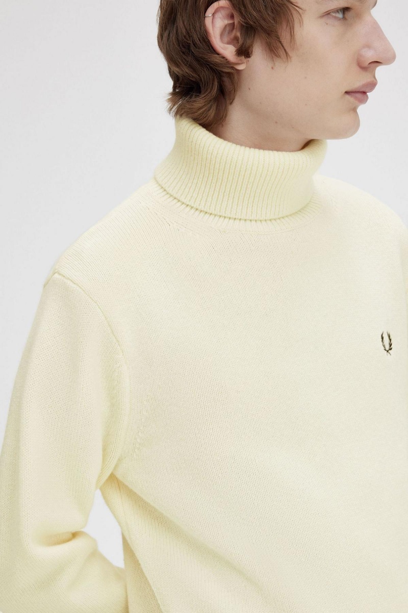 Prendas De Punto Fred Perry De Punto Roll Neck Jumper Hombre Ecru | CLEAH90631