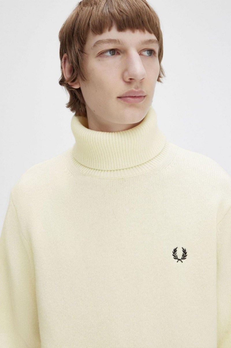 Prendas De Punto Fred Perry De Punto Roll Neck Jumper Hombre Ecru | CLEAH90631